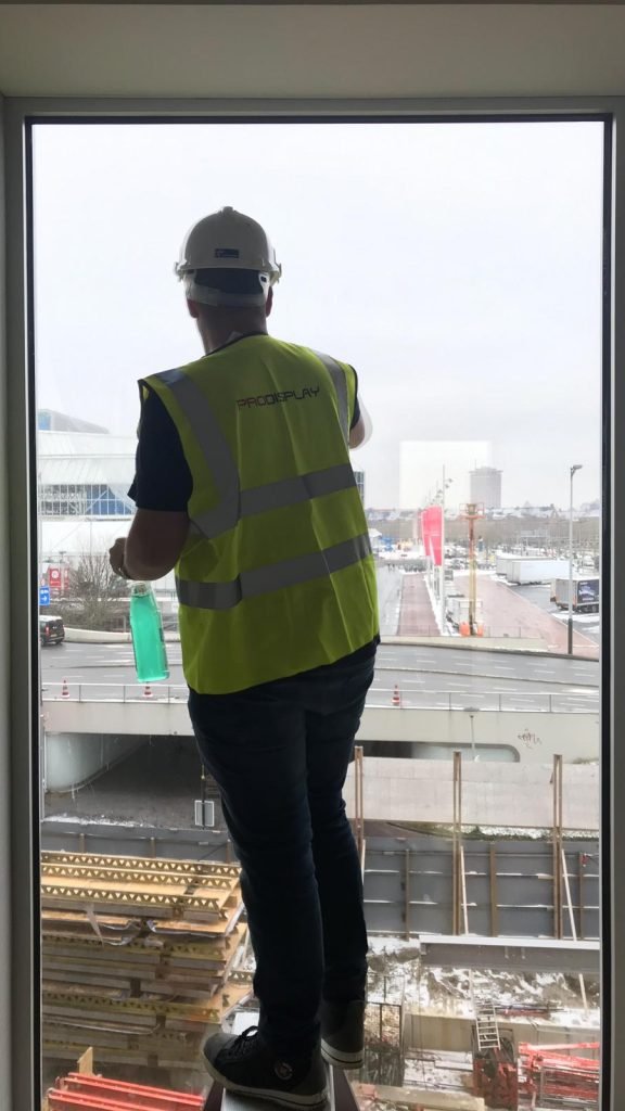 ISE nhow RAI install beginning cleaning